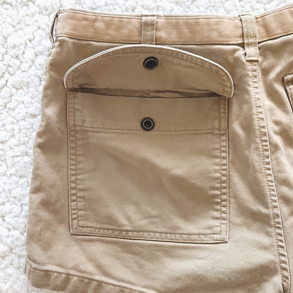 Abercrombie and Fitch khaki shorts - Picture 3 of 11